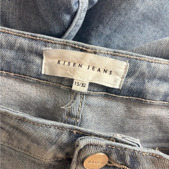 Risen High Rise Distressed Straight Leg Denim Blue Jeans Size 15 Waist 32 - Picture 6 of 7